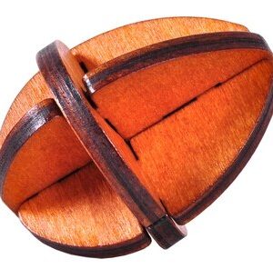 Casse tête œuf en bois