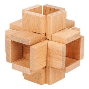 Petit casse tête en bois